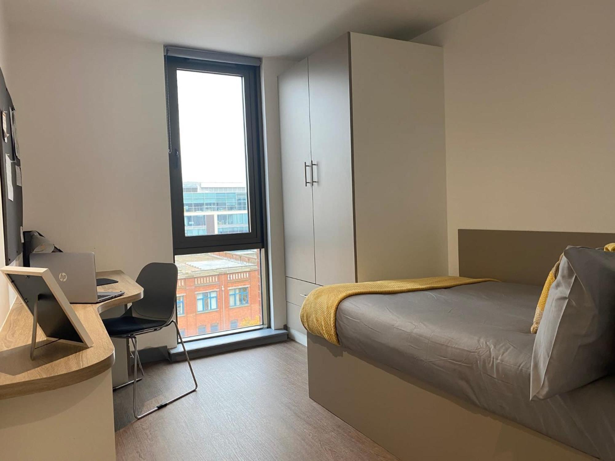 For Students Only At Great Patrick Street Apartment Belfast Exterior photo