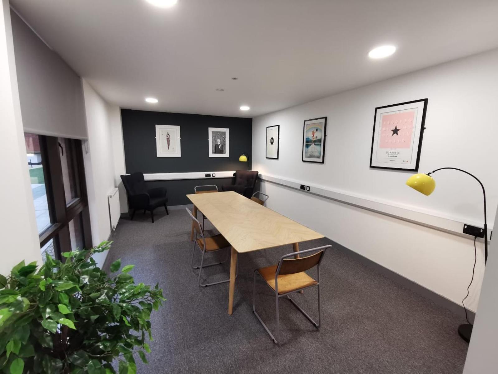 For Students Only At Great Patrick Street Apartment Belfast Exterior photo
